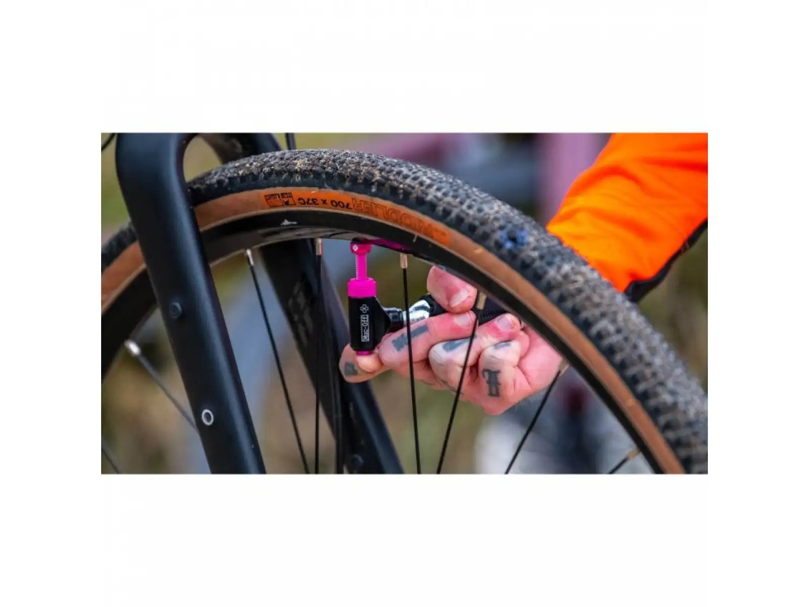 Muc-Off Inflater Kit Road CO2 pompka