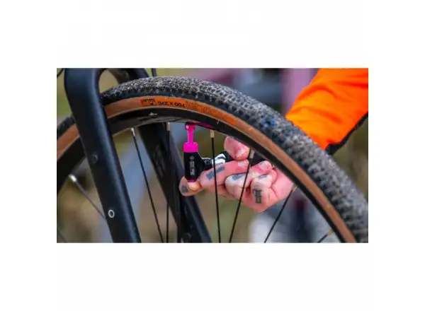 Muc-Off Inflater Kit Road CO2 pompka