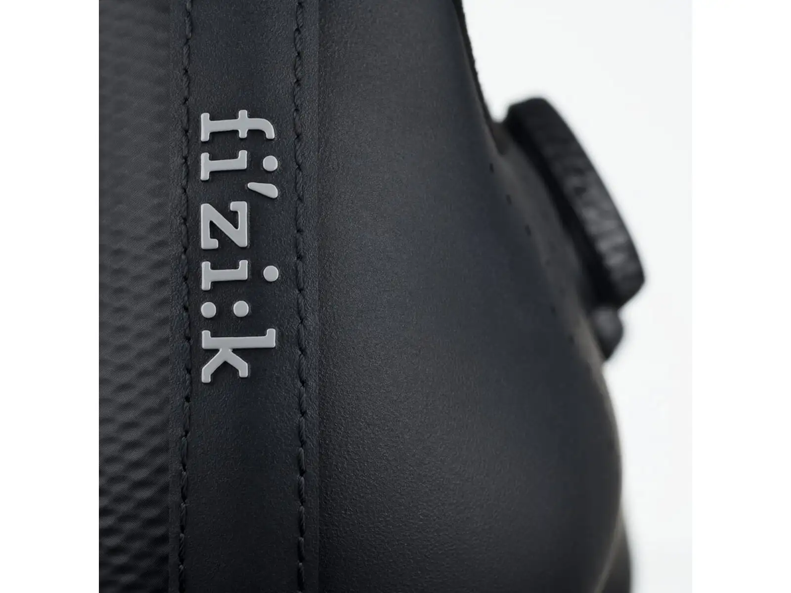 Fizik Vento Infinito Carbon 2 szosowe męskie buty Black/Black
