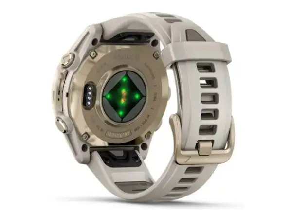 Garmin fenix 8 - 43 mm AMOLED Sapphire smartwatch Soft Gold Fog grey