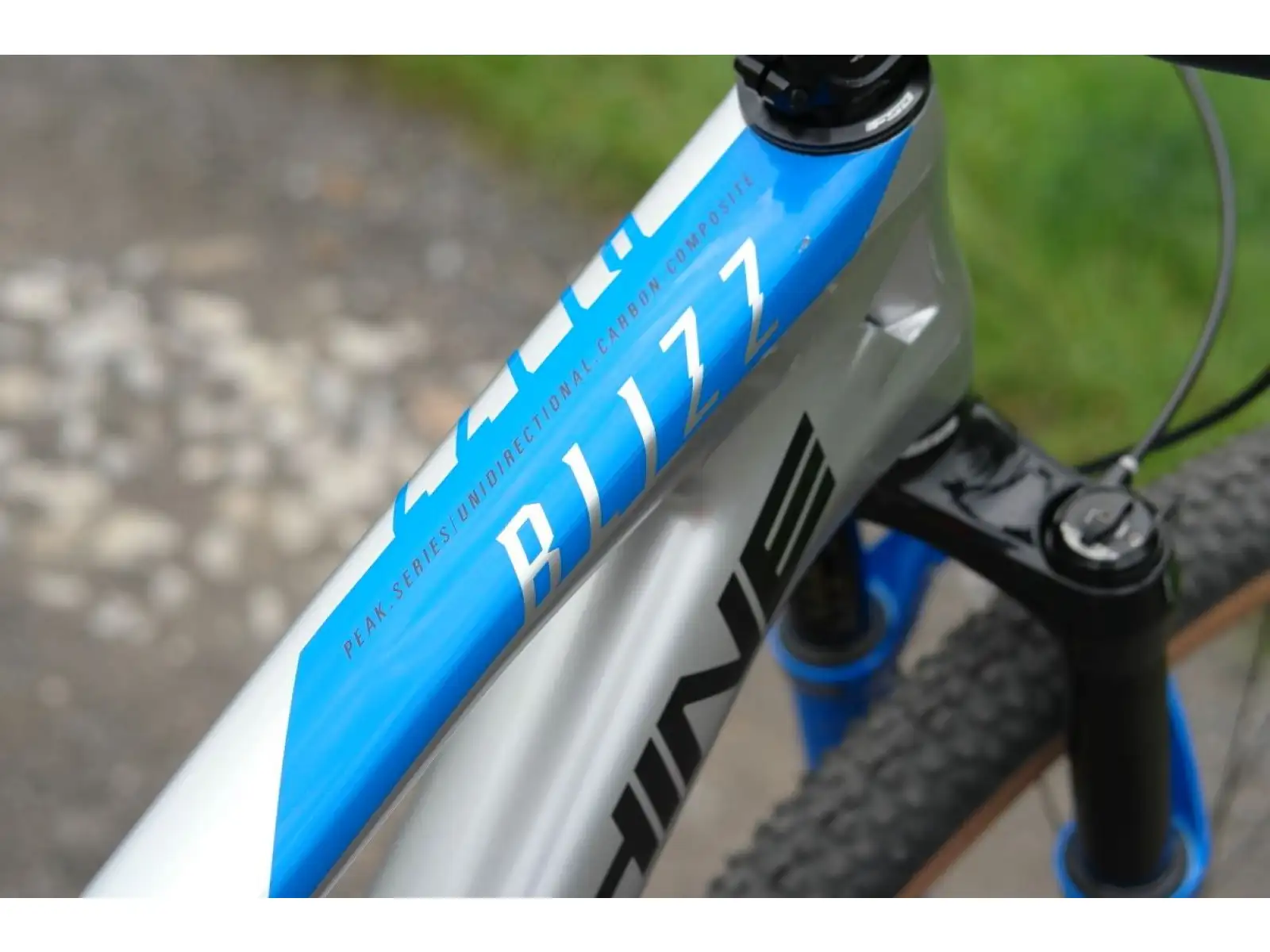 Rock Machine Blizz CRB 20 29 glossy srebrny/niebieski
