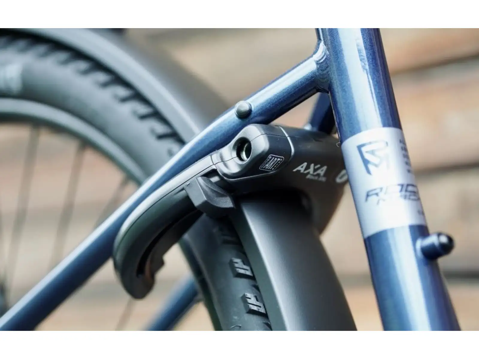Rock Machine Crossride e450 rower elektryczny crossowy Gloss Metallic Navy/Silver
