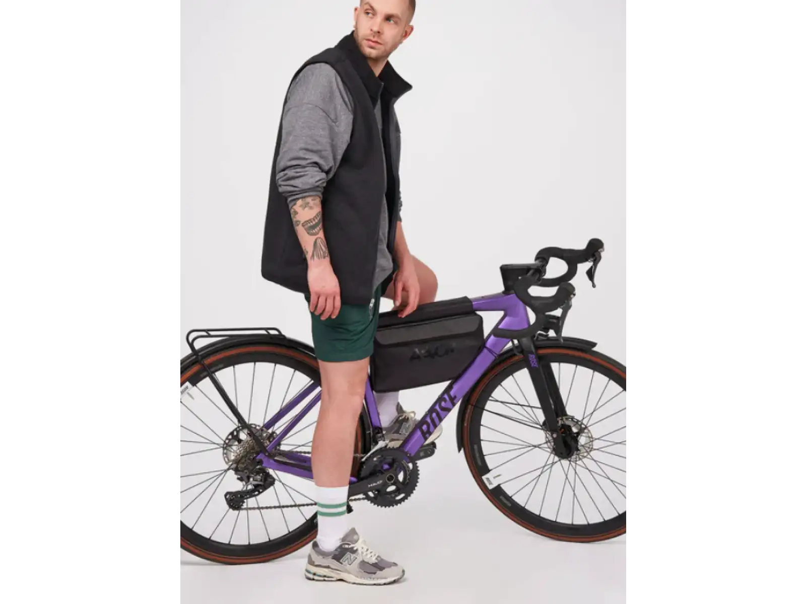 Aevor Bike Frame Bag  Large torba do ramy / na ramię Proof Black