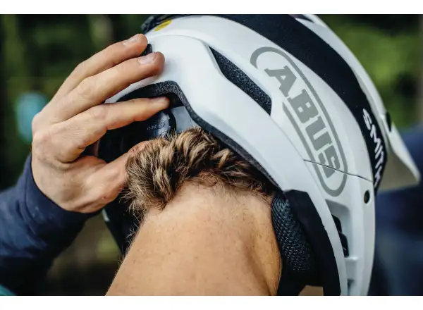 Abus AirDrop MIPS kask Black Gold