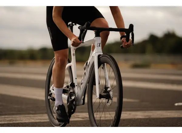 Isaac Meson Ultegra Di2 rower szosowy Mineral White