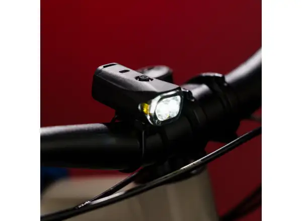 Lezyne KTV Drive 300+ przednia lampka