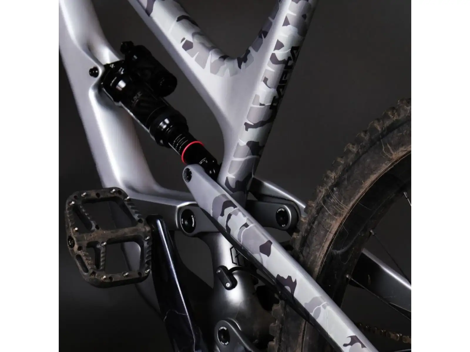 Unleazhed frame unscratch XXL ochrone folie undercover glossy