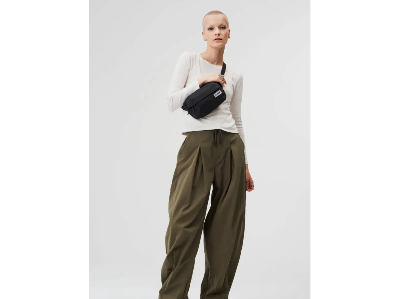 Aevor Hip Bag Ease torba na ramię/nerka Black