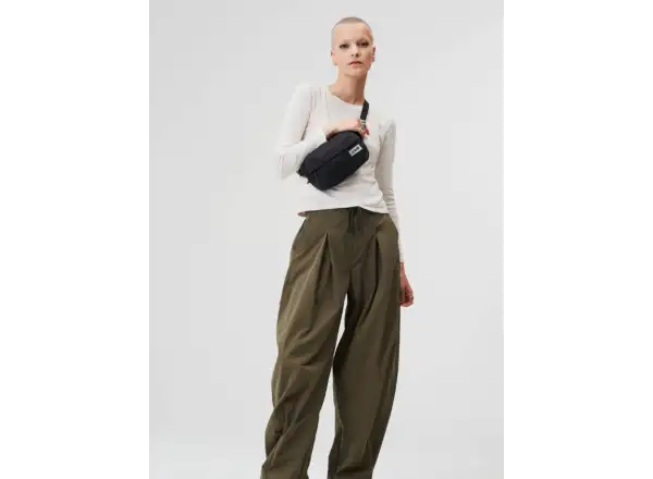 Aevor Hip Bag Ease torba na ramię/nerka Black
