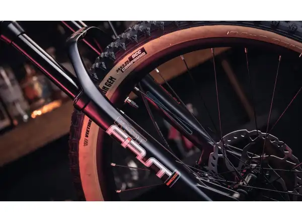 Early Rider Hellion 24 rower dziecięcy Electric Purple