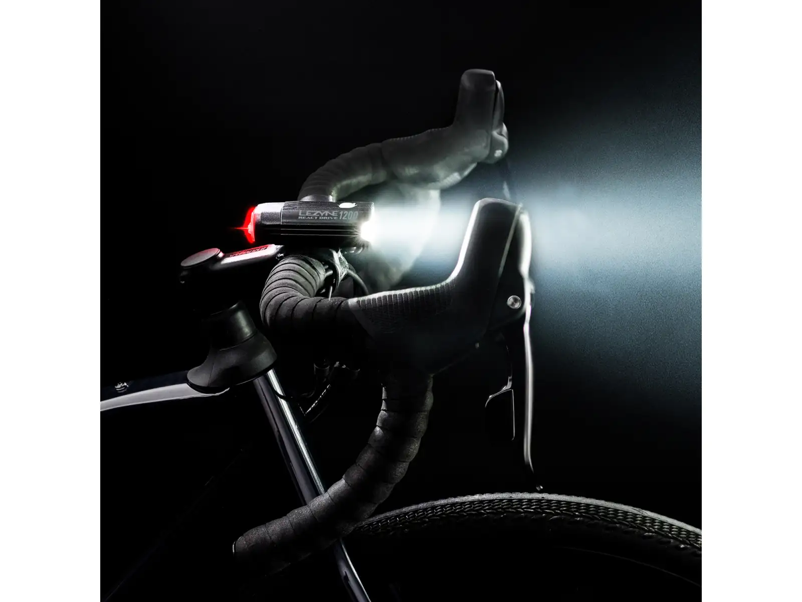Lezyne React Drive Front przednie światło Matte Black