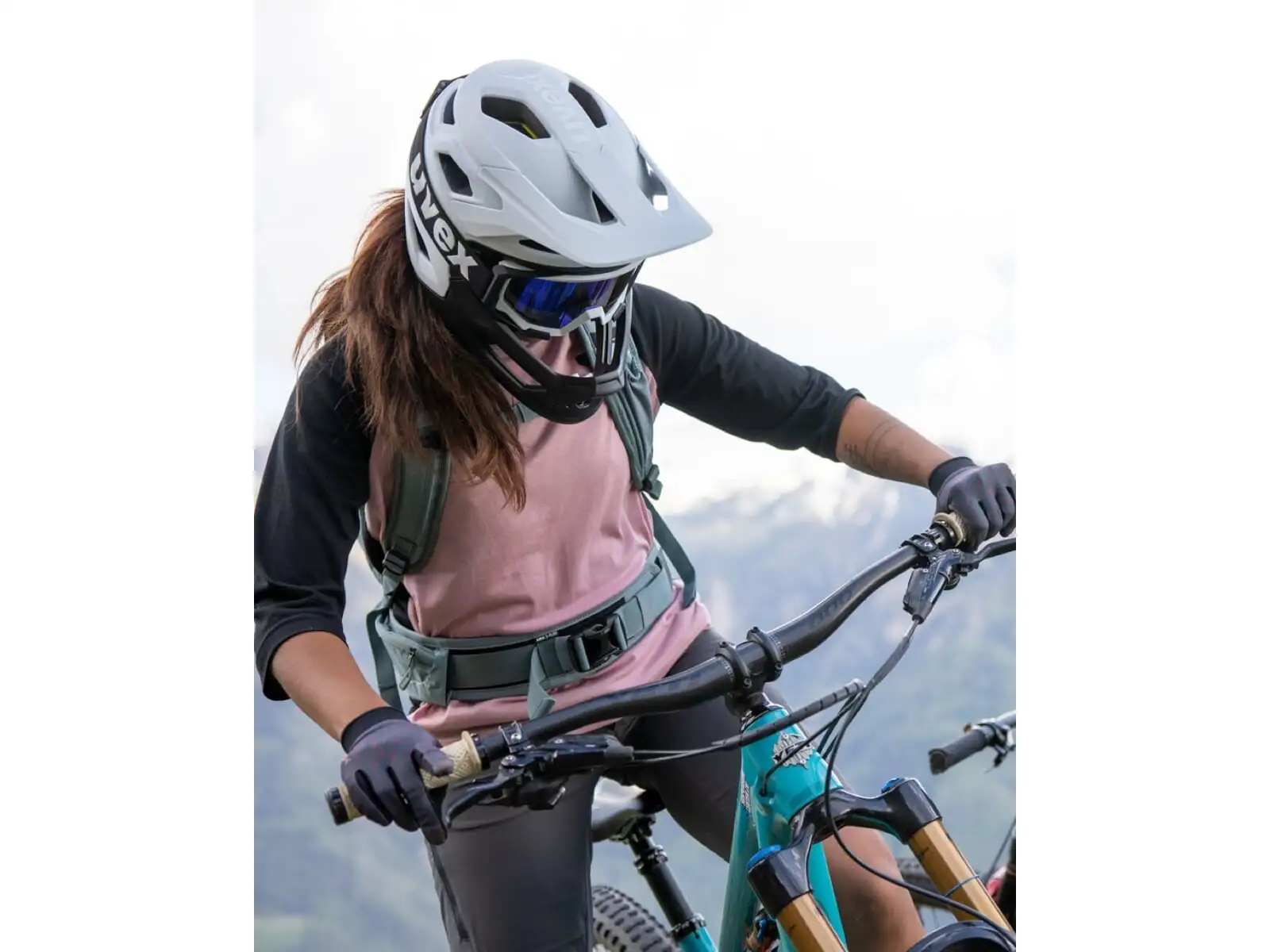 Uvex Revolt kask All Black Matt