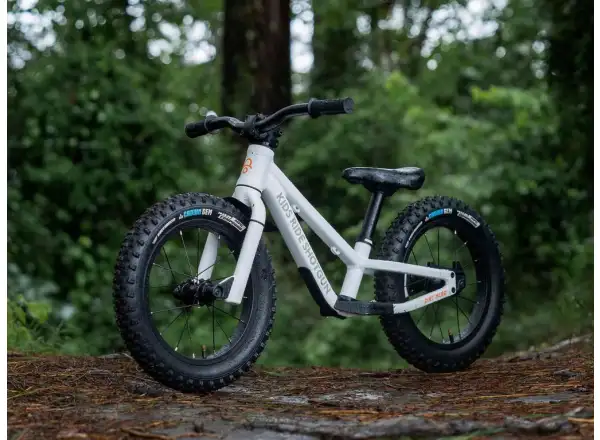Kids Ride Shotgun Dirt Hero 14 rowerek biegowy z hamulcem