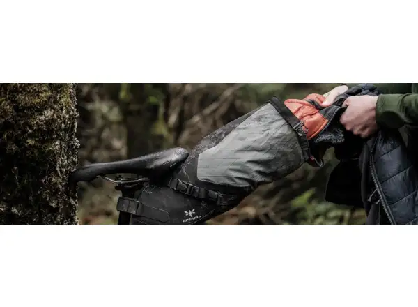 Apidura Backcountry torba podsiodłowa 10 l czarna/szara