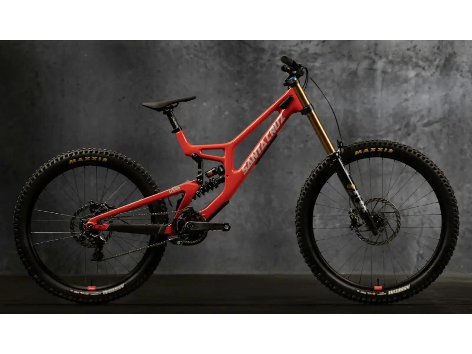 Santa Cruz V10 8 CC MX 24 rama zjazdowa Red Factory rozm. L