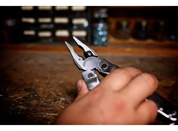 Leatherman Super Tool 300 multitool czarny