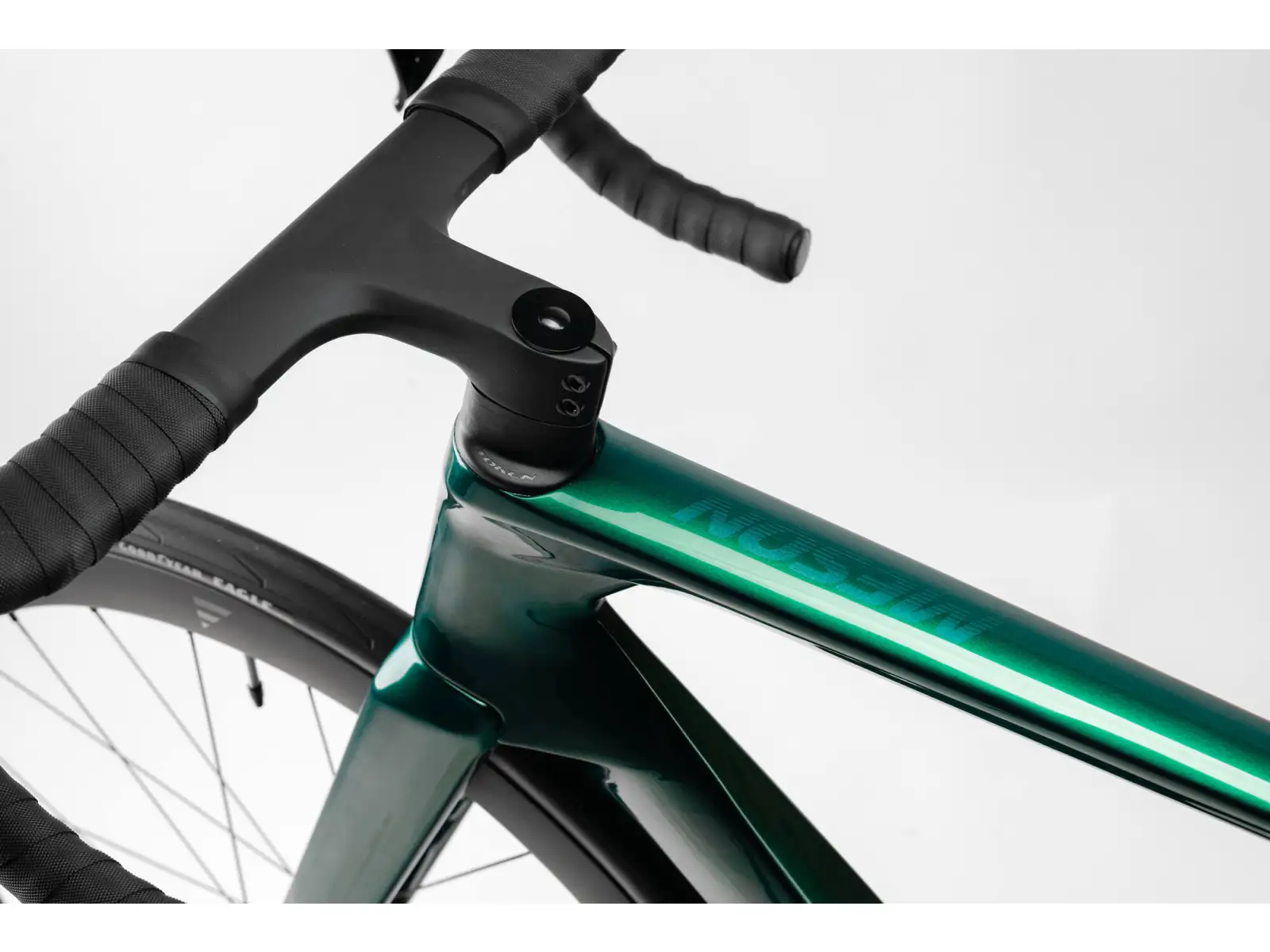 Isaac Meson 105 Di2 rower szosowy Jade Green