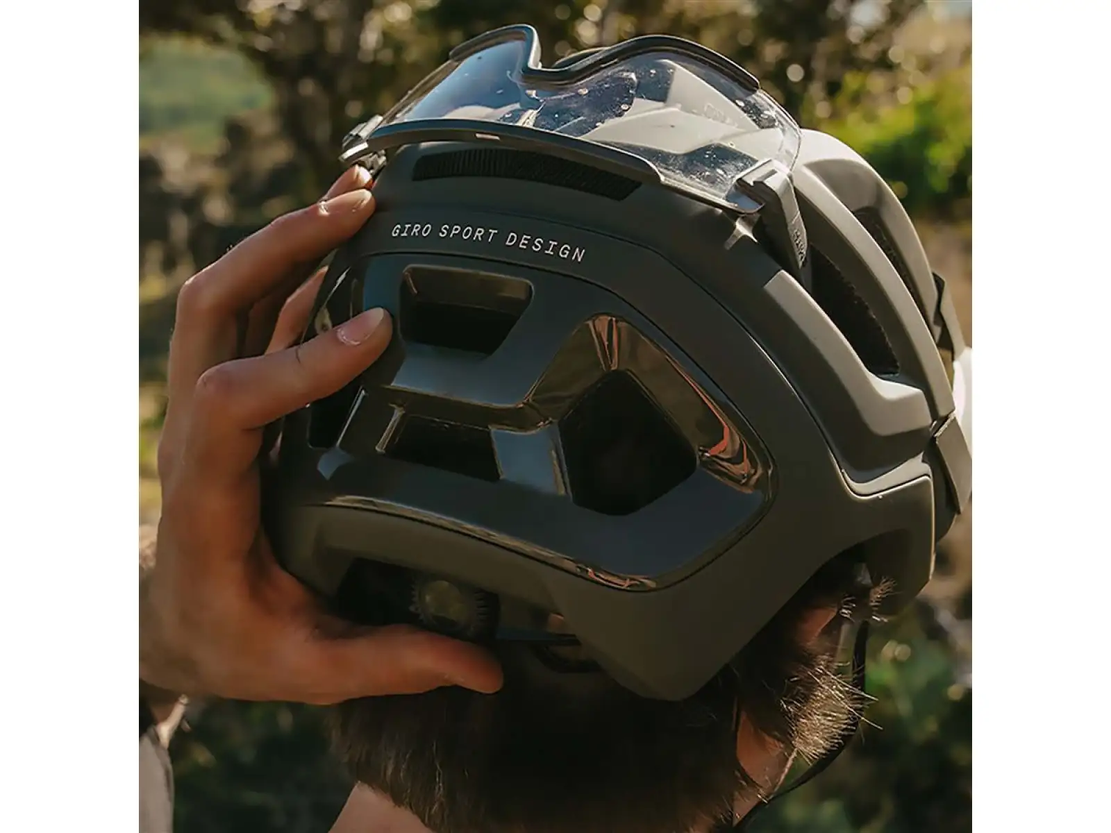 Giro Montaro MIPS III MTB kask Mat Dark Sage/Gloss Dark Sage