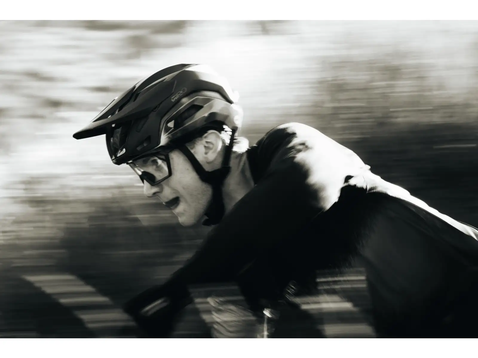 Giro Montaro Pro Spherical kask Mat Black