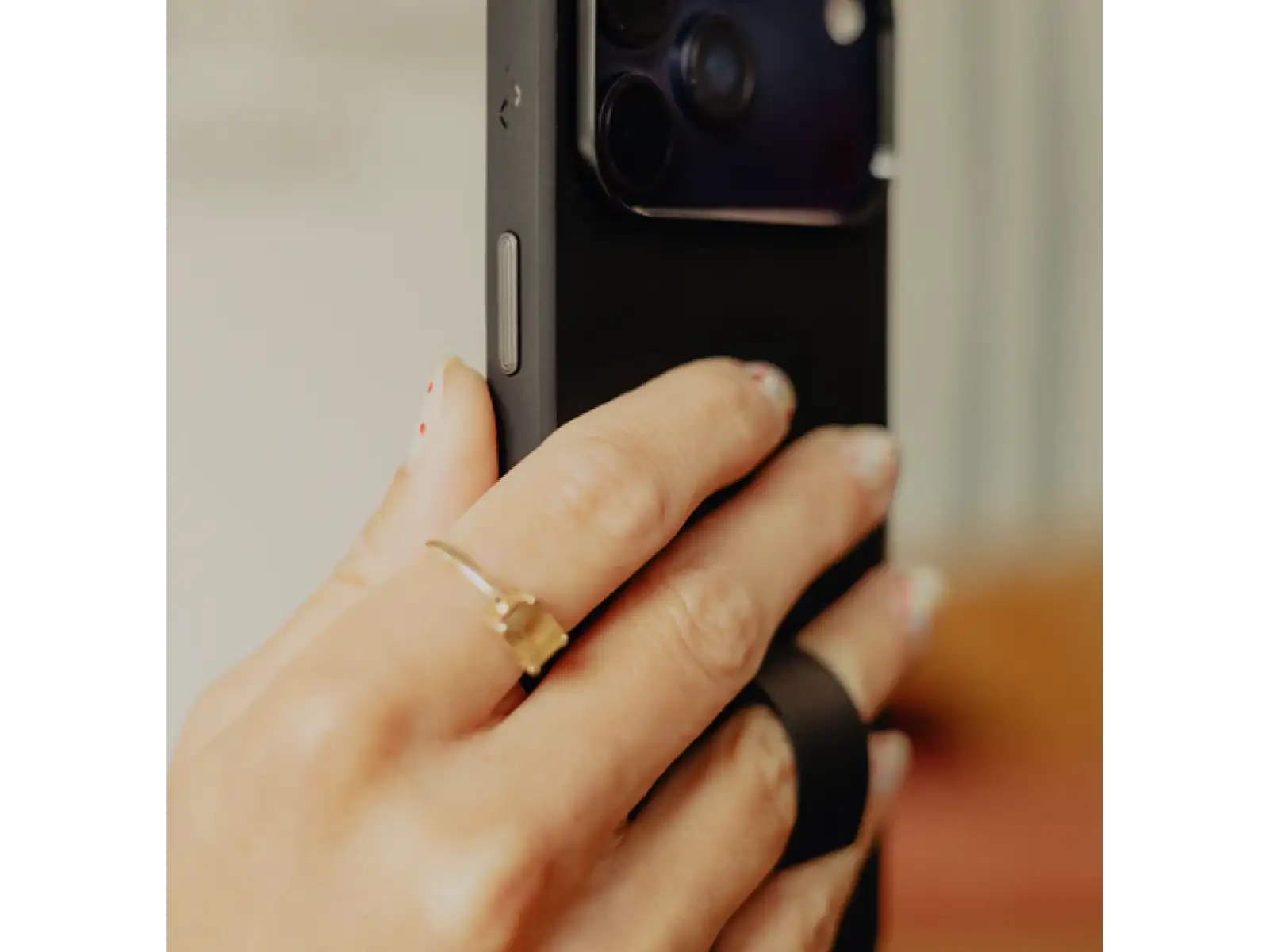Peak Design Everyday Clarino Loop Case iPhone 17 Pro Max Black