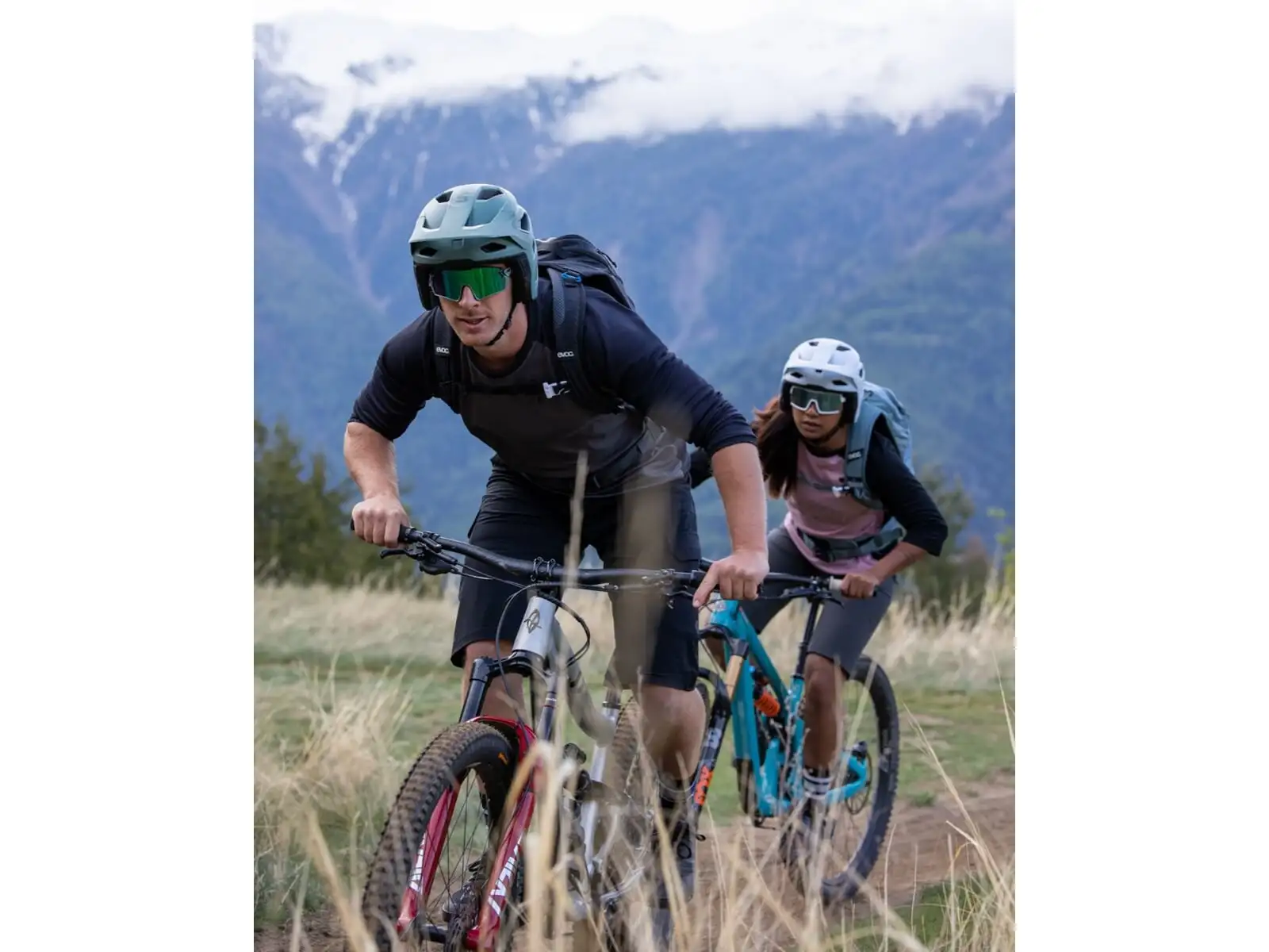 Uvex Revolt MIPS kask All Black Matt