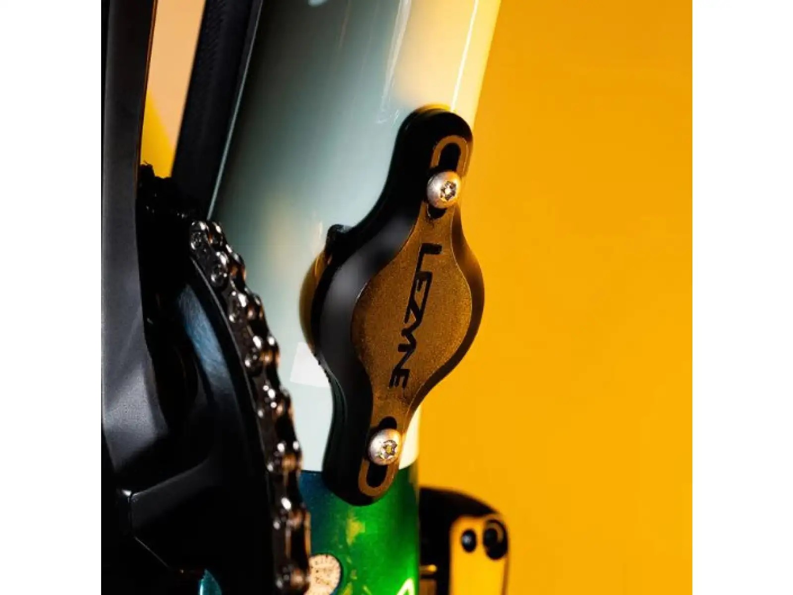 Lezyne Matrix Bike Tagger uchwyt na lokalizator Apple AirTag czarna