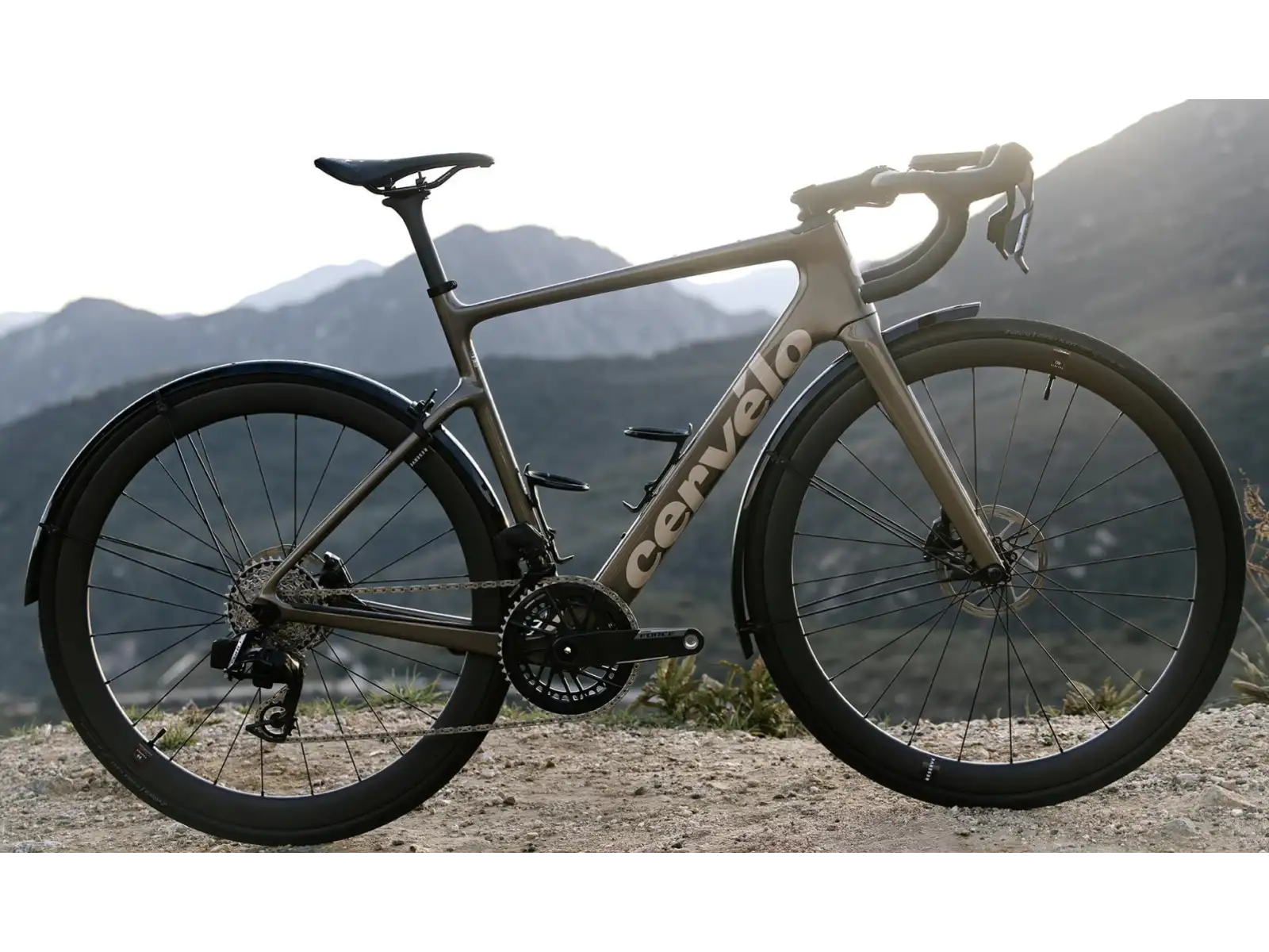 Cervélo Caledonia Force AXS rower szosowy Mocha