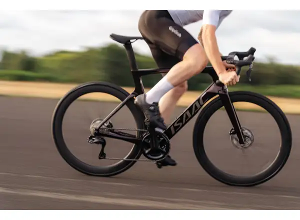 Isaac Meson Ultegra Di2 rower szosowy Ruby Red