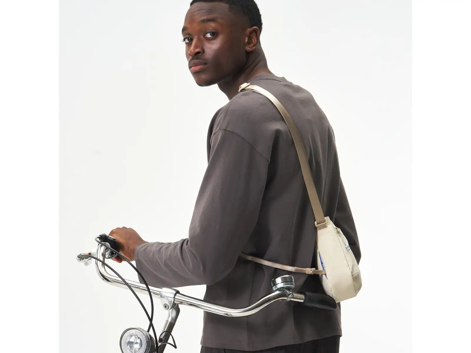 Aevor Easy Ride Pouch torba na ramię Off-White
