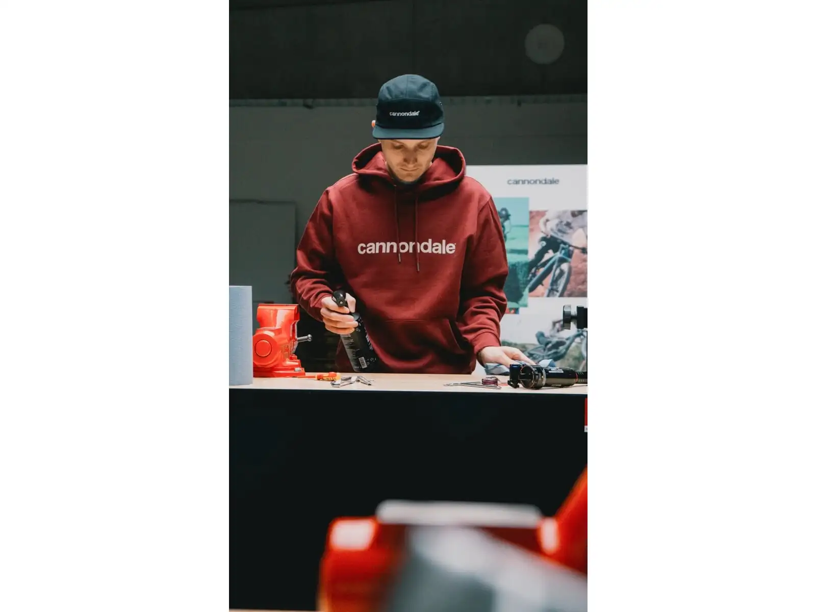 Cannondale Lifestyle Hoodie bluza unisex Burgundy/Mrk