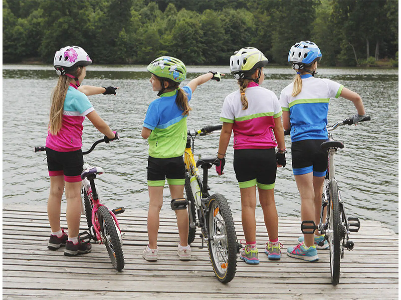 Etape Junior dziecięce szorty czarny/różowy