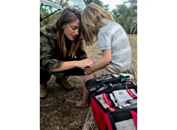 Survival First Aid Kit - L profesjonalny zestaw pierwszej pomocy