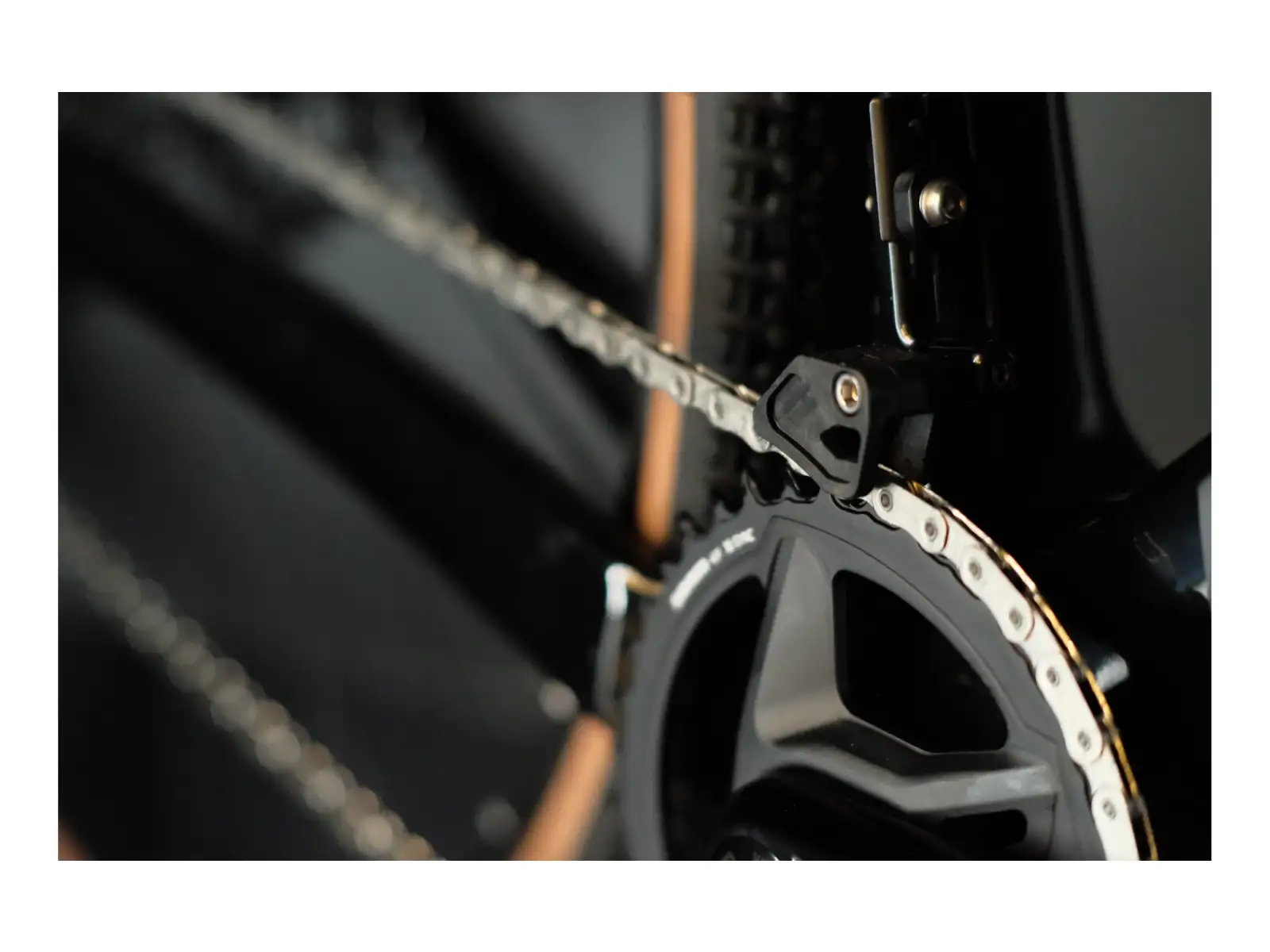 Rock Machine Gravelride CRB 900 AXS rower gravel Stealth Black WZÓR