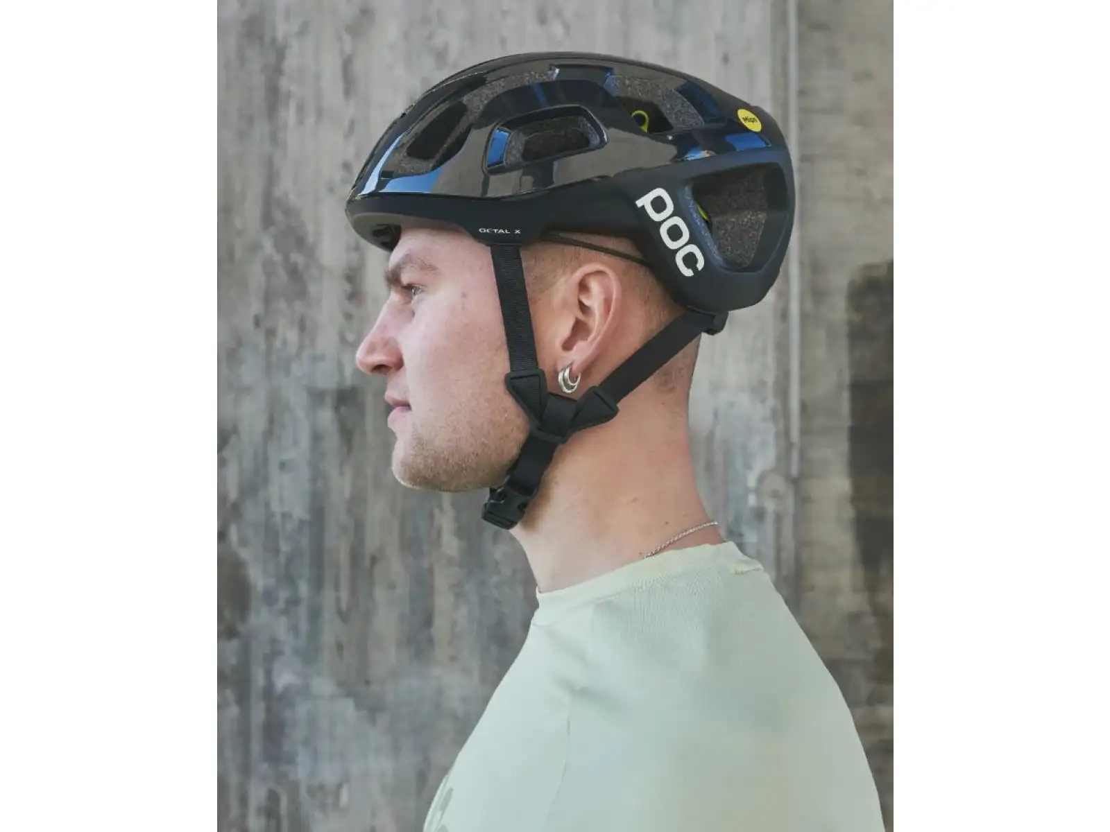 POC Octal X MIPS kask Uranium Black