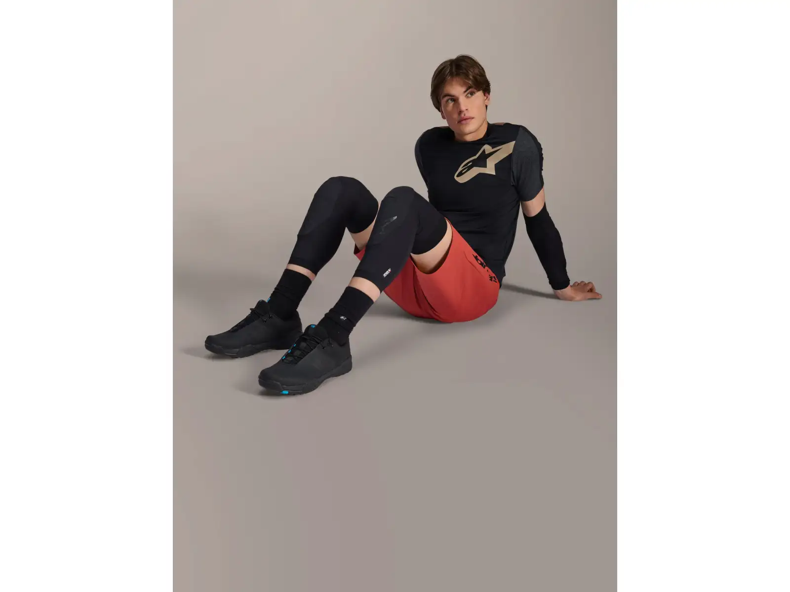 Alpinestars A-Motion Plasma ochraniacze kolan Black