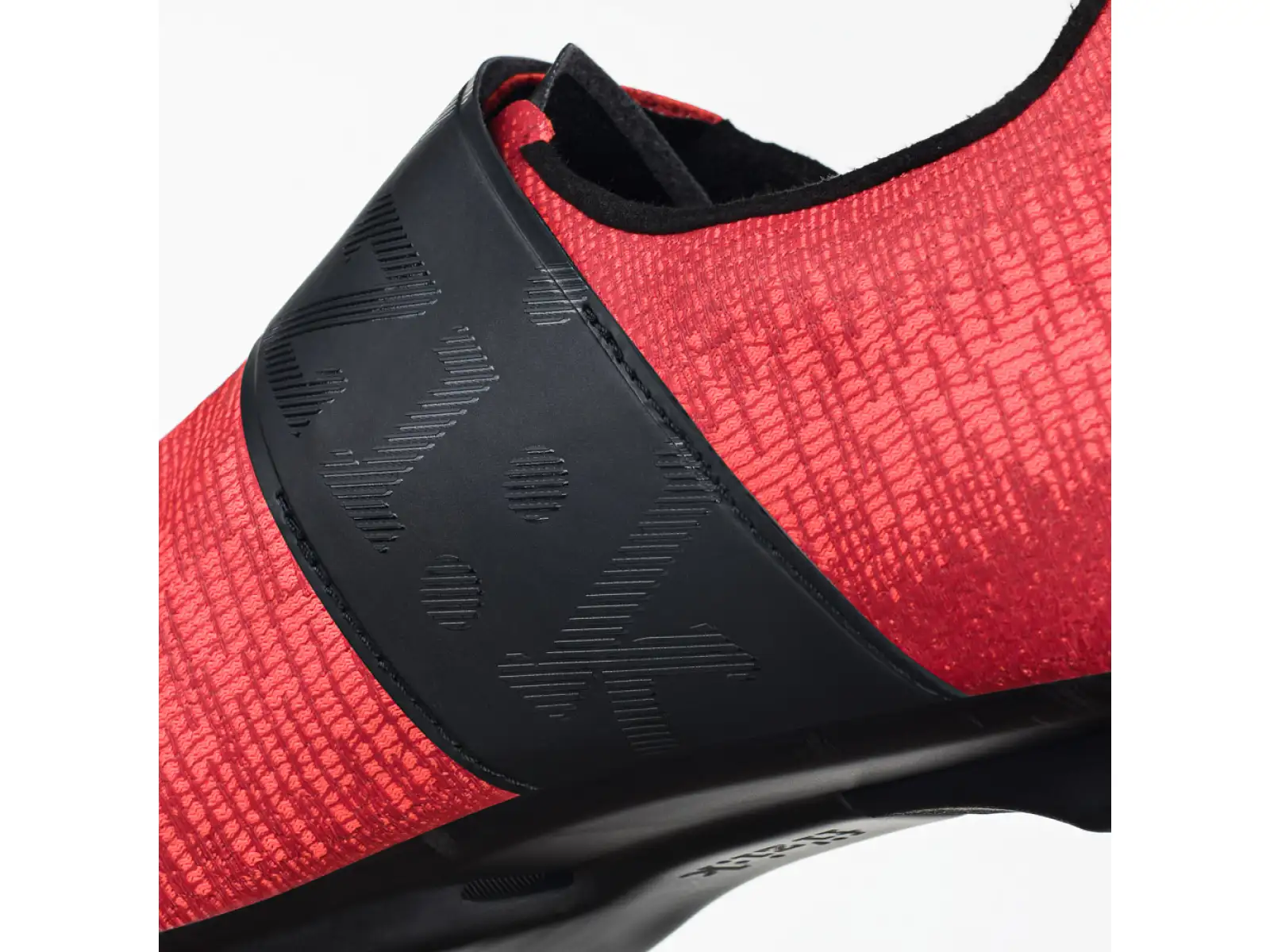 Fizik Vento Infinito Knit Carbon 2 szosowe męskie buty Coral/Black