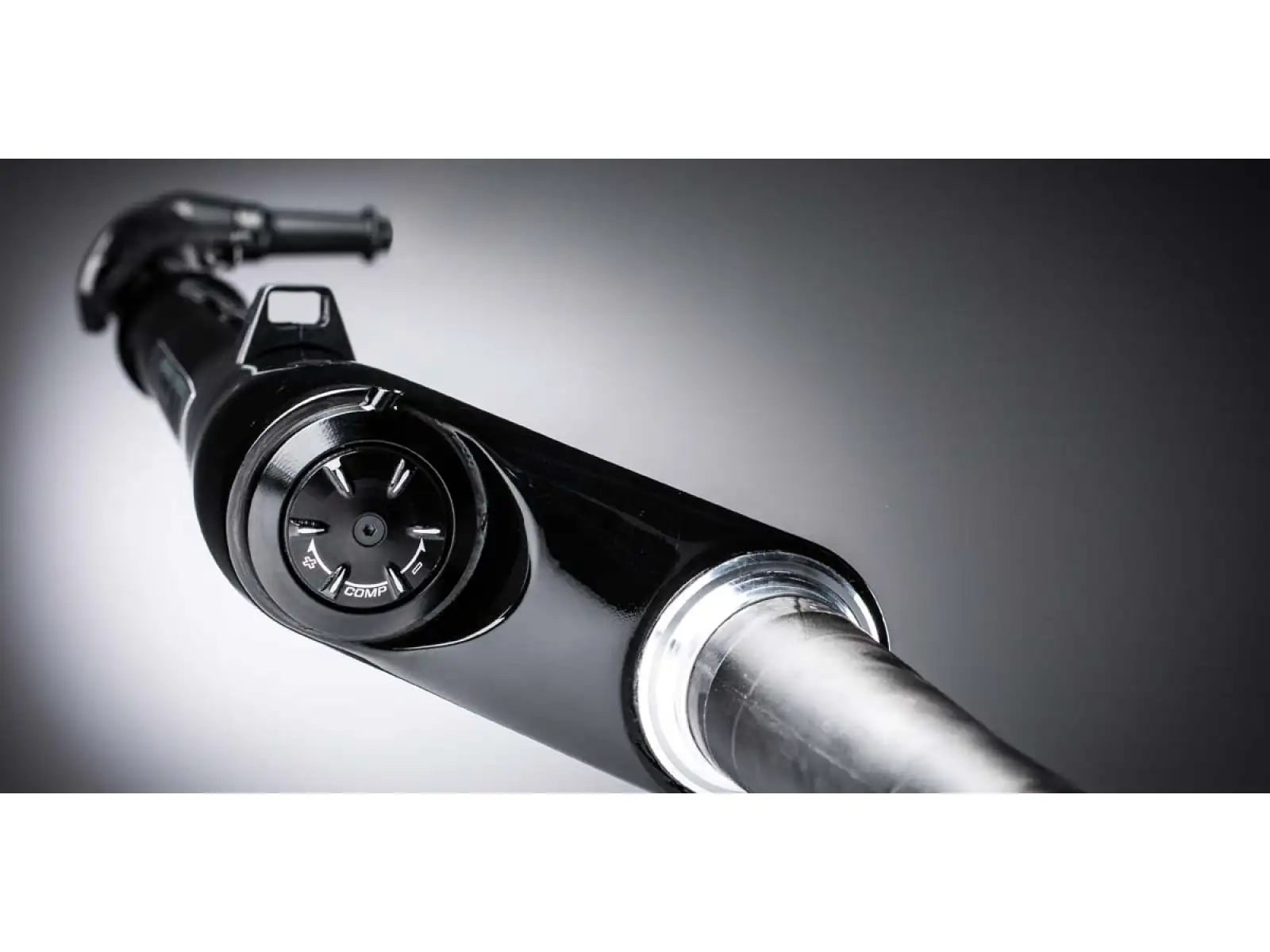 Cannodnale LEFTY OCHO ALLOY DEFAULT OPEN 29" 100 mm amortyzowany widelec