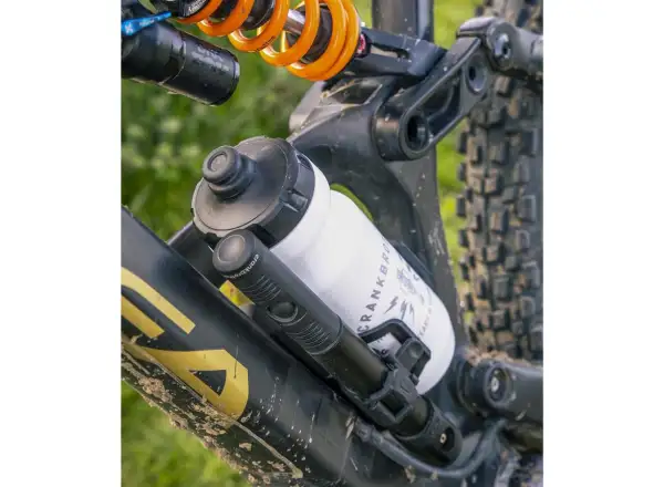 Crankbrothers S.O.S. BC18 koszyk na bidon i zestaw narzędzi black